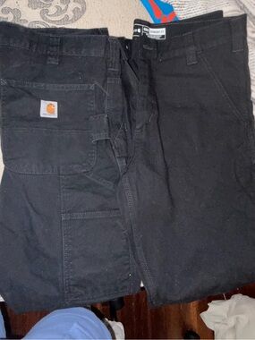 Carhartt Men’s Black Cargo Work Pants